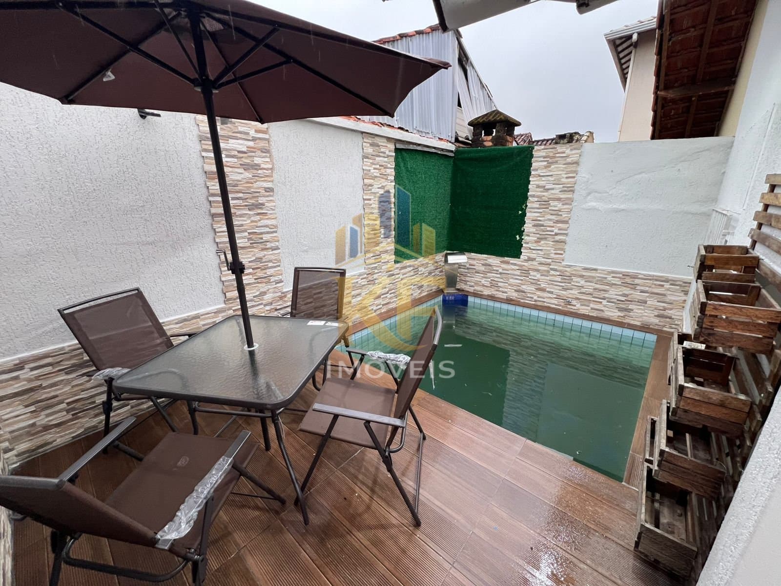 Casa individual no Maracanã em Praia Grande SP